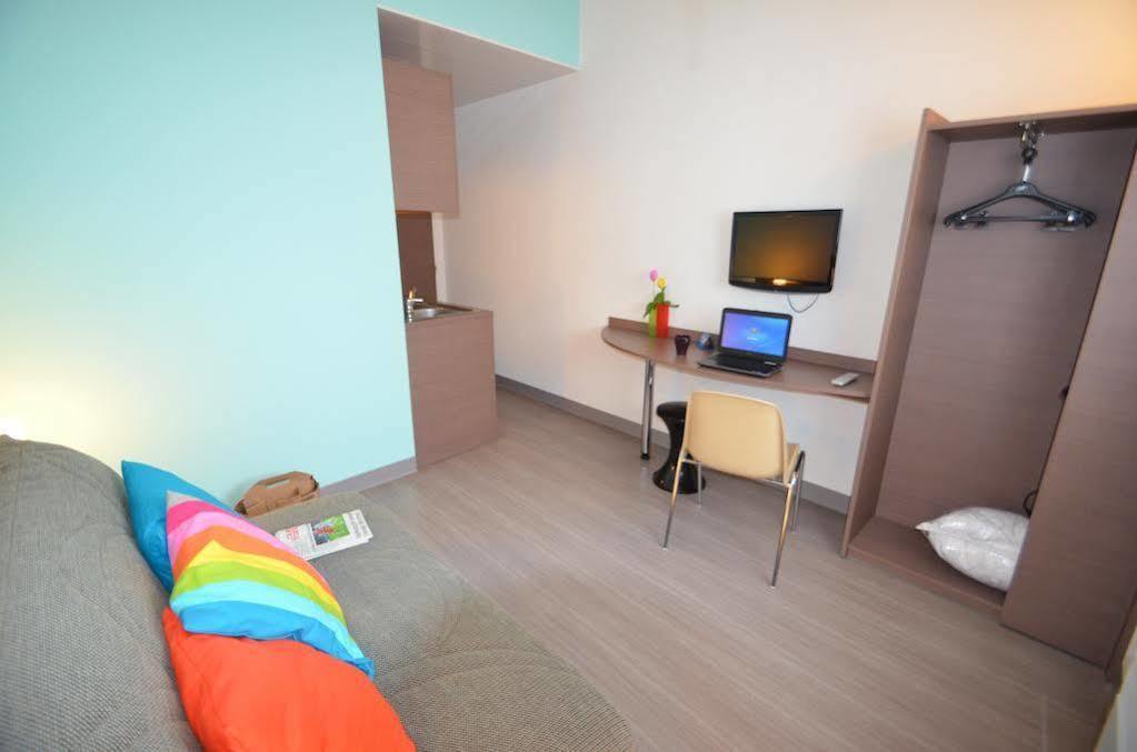 Pauseome Apparthotel Καν Εξωτερικό φωτογραφία